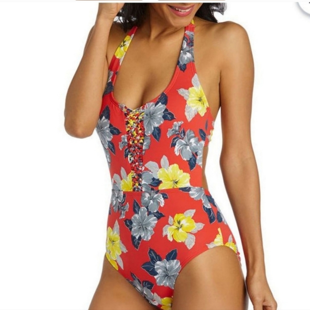 SEXY 1 PIECE SWIM